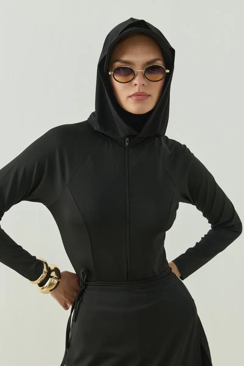 Siyah