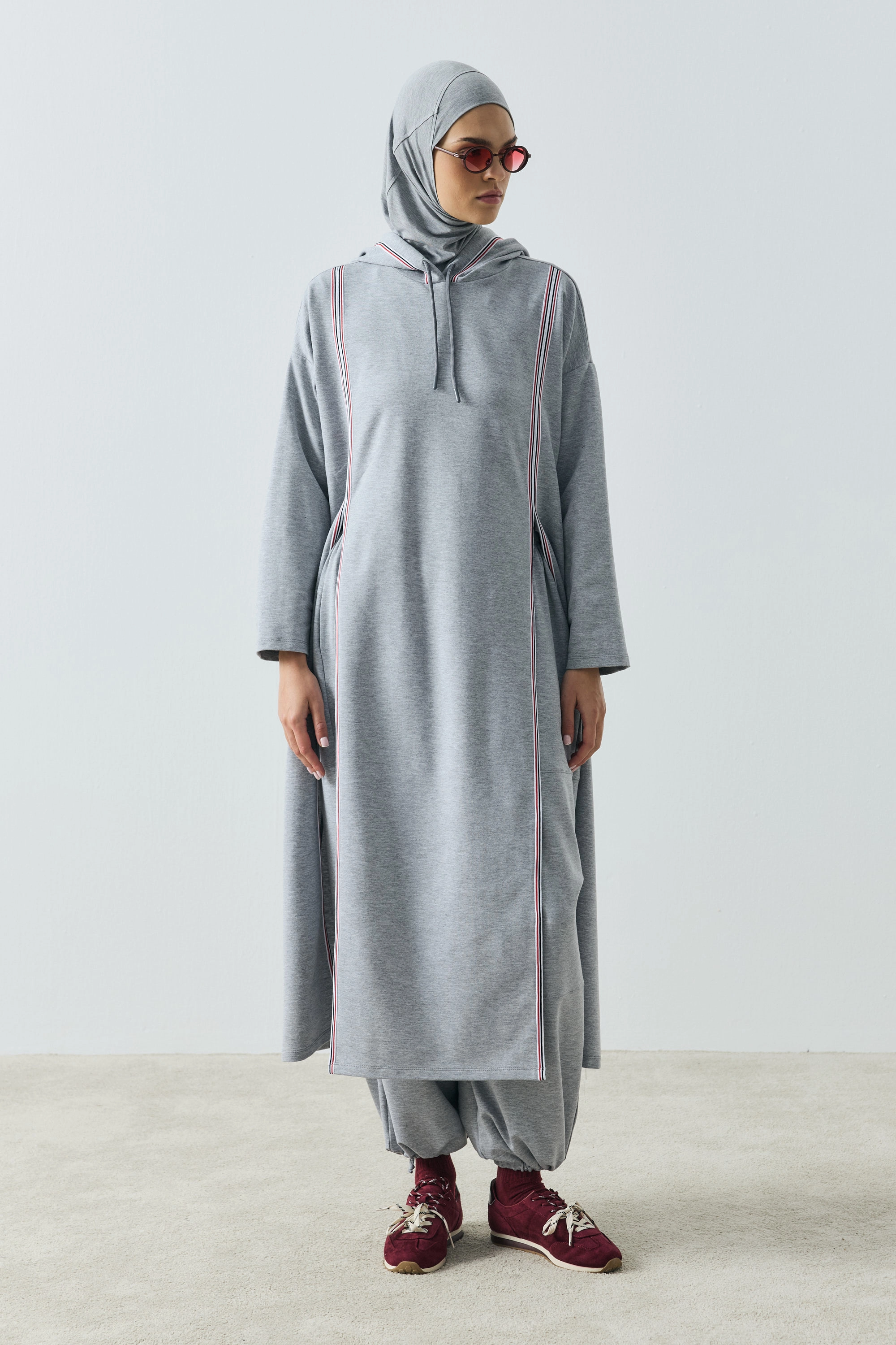 Qanu Colette Yırtmaçlı Sweatshirt Gri