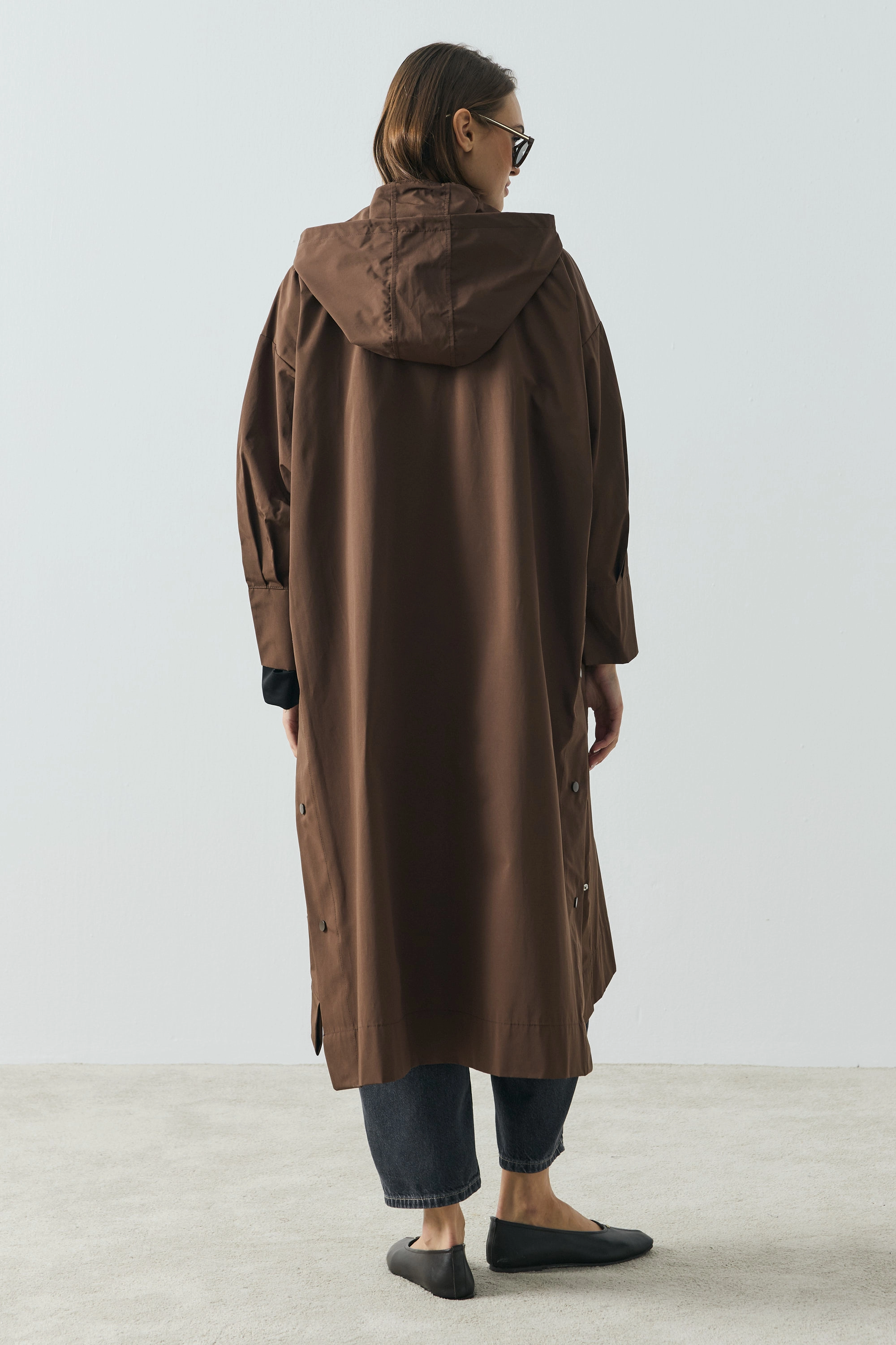 Qanu Kapüşonlu Oversize Yağmurluk Kahverengi