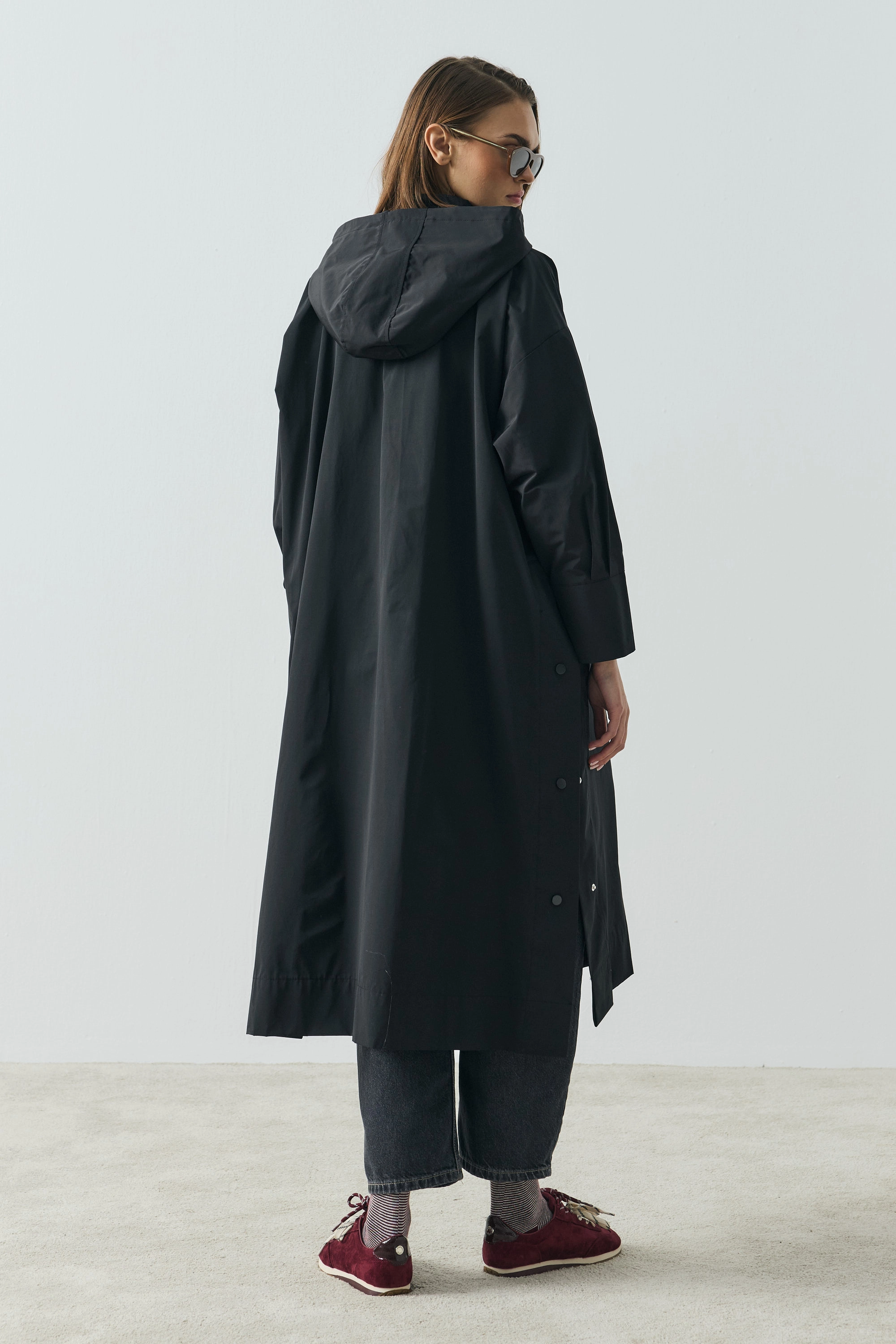 Qanu Kapüşonlu Oversize Yağmurluk Siyah