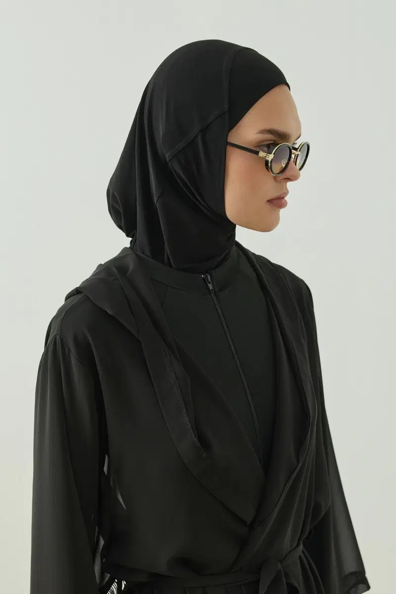 Qanu Leila Spor Bone Siyah