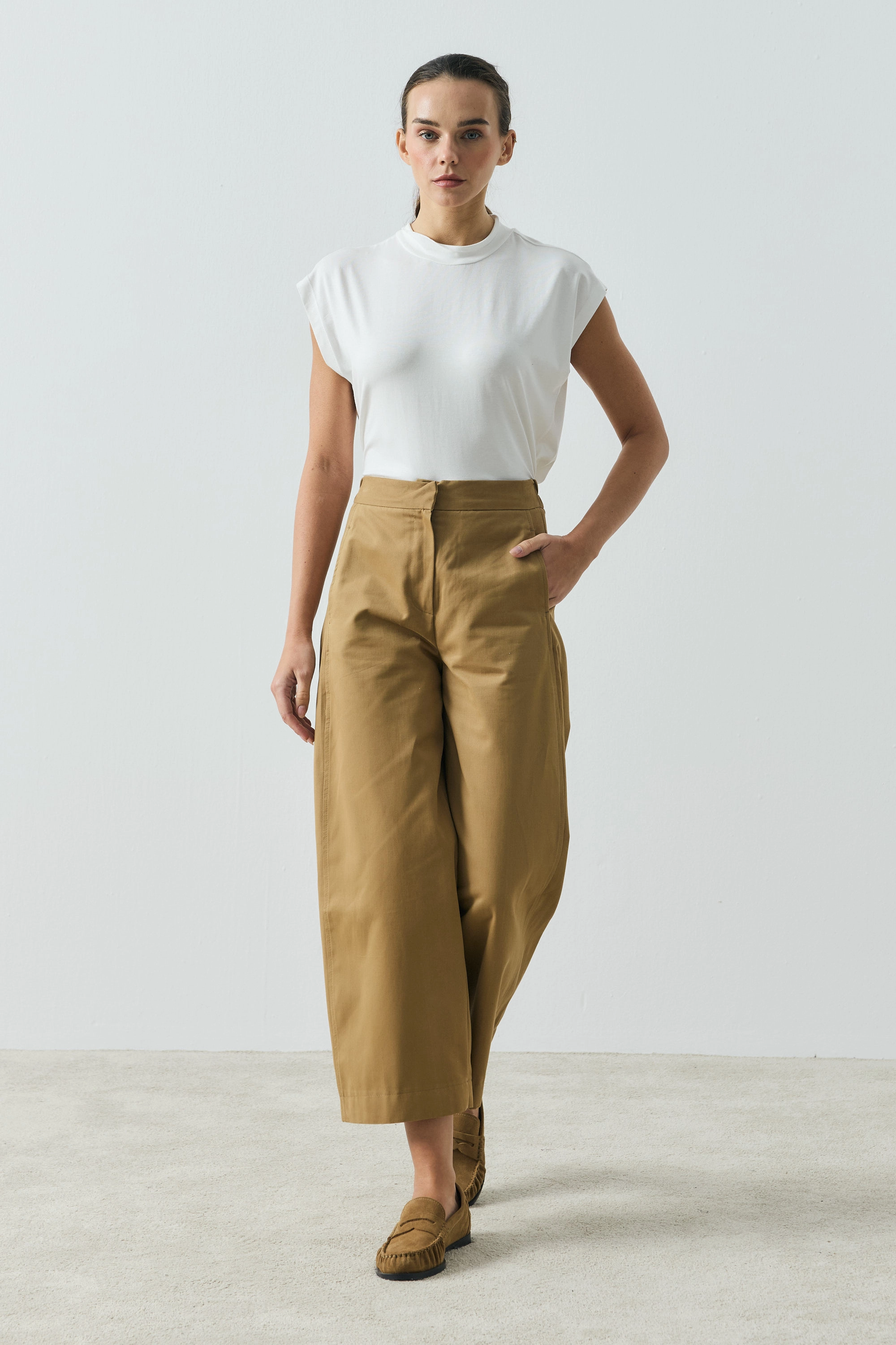 Qanu Mila Barrel Pantolon Camel 
